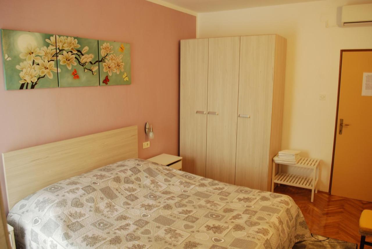 باغ Rooms Villa Andreja المظهر الخارجي الصورة